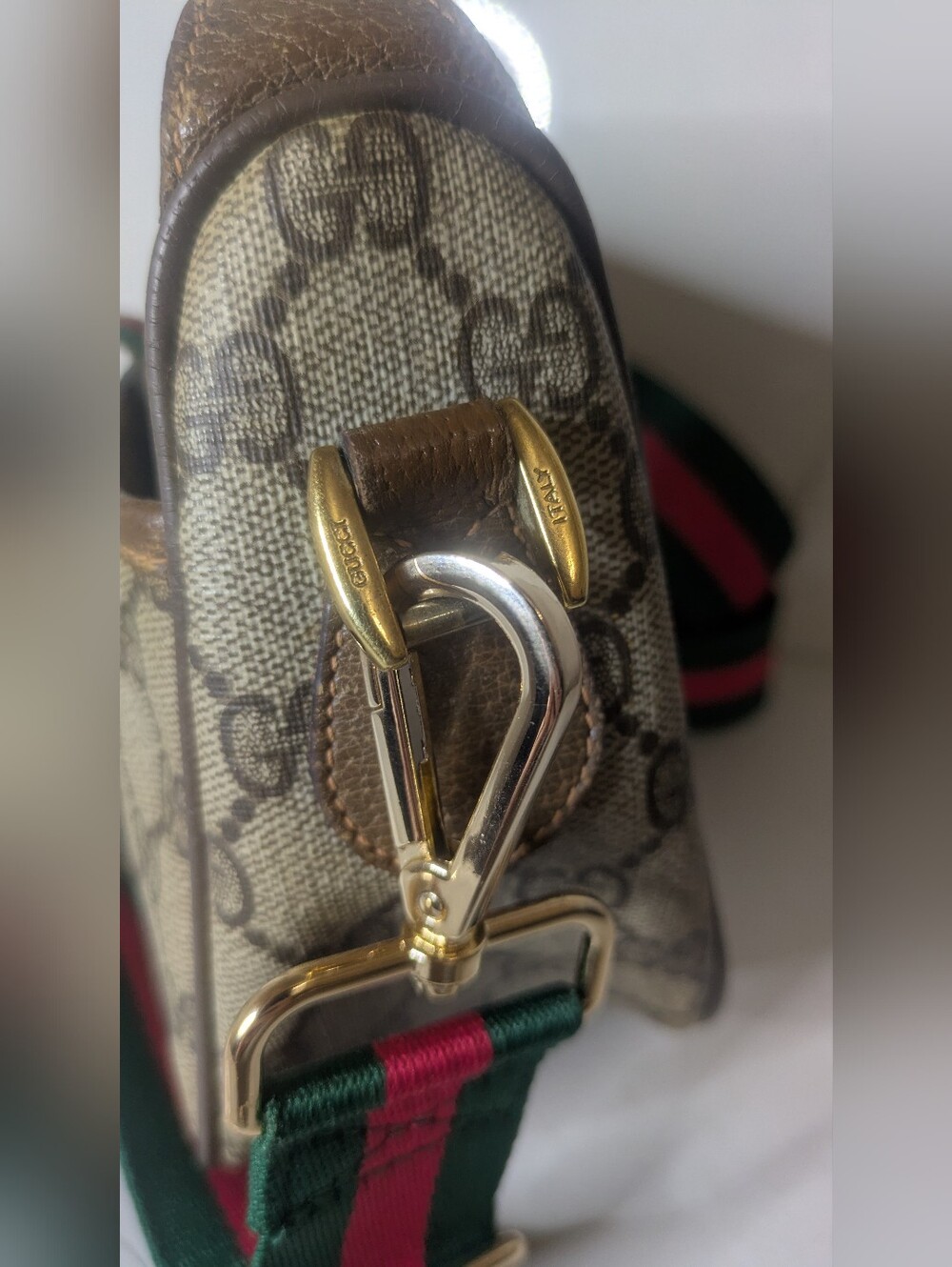 Gucci Supreme Canvas Crossbody Bag Purse - Picture 6 of 11